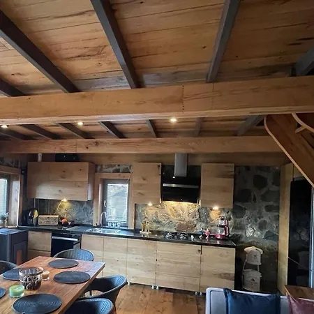 シャレー Calikusu Dag Evi